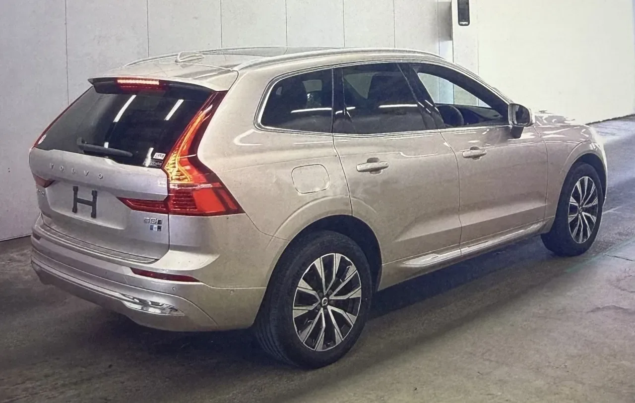 2023 Volvo XC60 2.0 B5 Lefkoşa Satılık İkinci El | GalerimPlus - Thumbnail 3