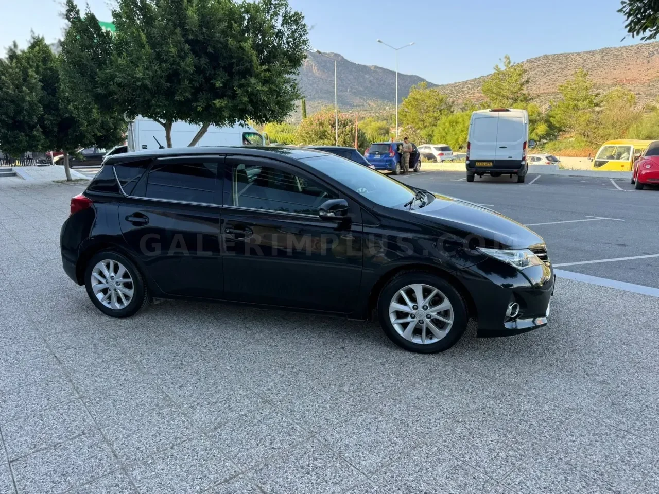 2013 Model Otomatik Toyota Auris 1.5 S Girne Satılık İkinci El | GalerimPlus - Thumbnail 7