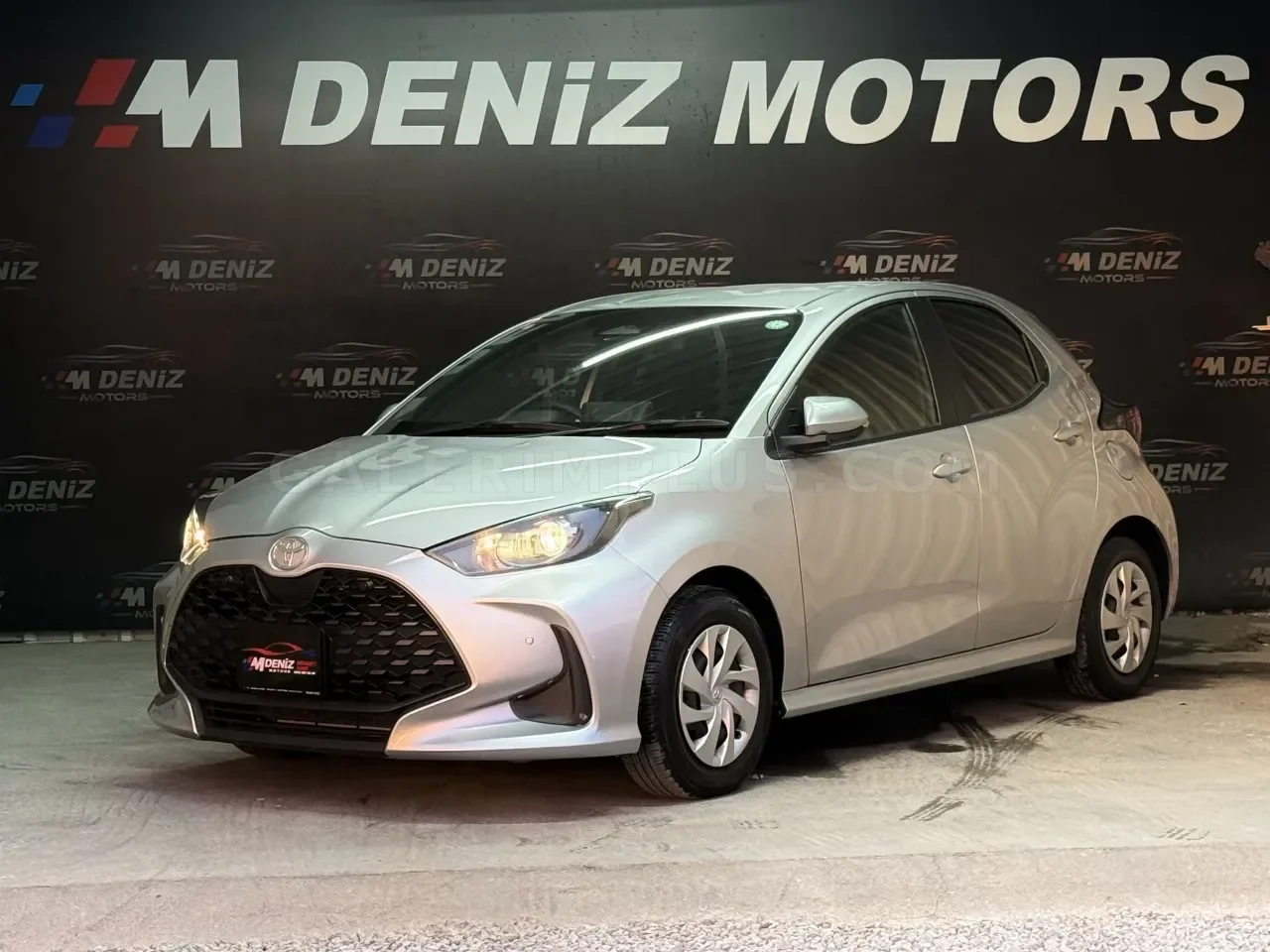 2024 Toyota Yaris 1.5 Hybrid Lefkoşa Satılık İkinci El | GalerimPlus - Thumbnail 4