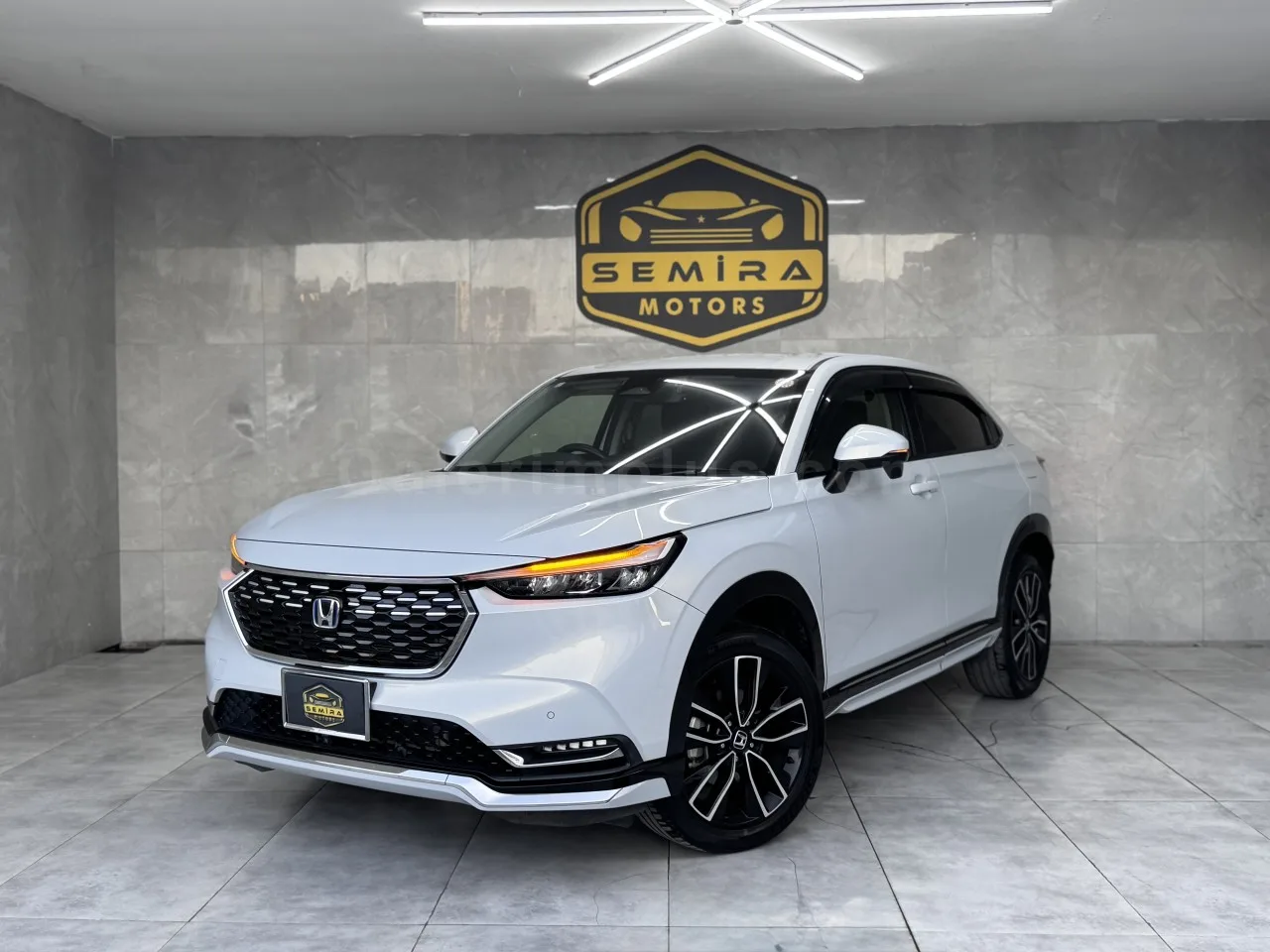2022 Model Otomatik Honda Vezel 1.5 i-VTEC Hybrid Automatic Lefkoşa Satılık İkinci El | GalerimPlus - Fotoğraf 1