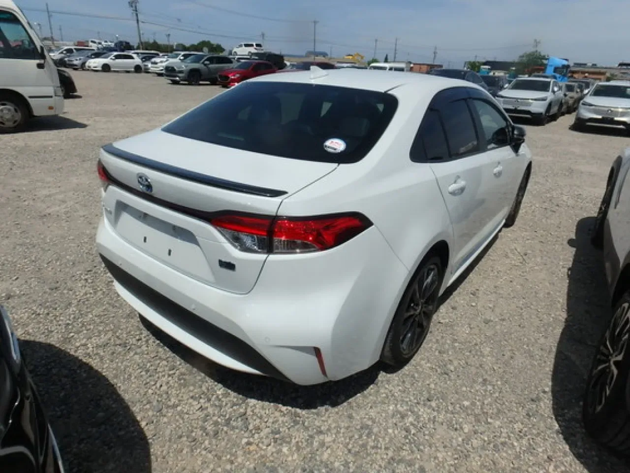 2023 Toyota Corolla 1.8 Hybrid Lefkoşa Satılık İkinci El | GalerimPlus - Thumbnail 4