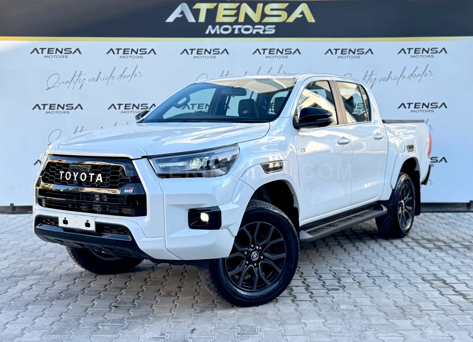 2024 Toyota Hilux 2.4 D GR sport Lefkoşa Satılık İkinci El | GalerimPlus - Fotoğraf 1