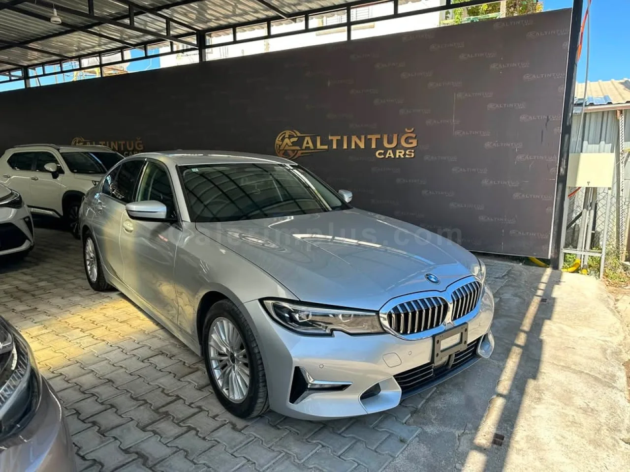 2022 Model Otomatik BMW 3 Serisi Lefke Satılık İkinci El | GalerimPlus - Thumbnail 2