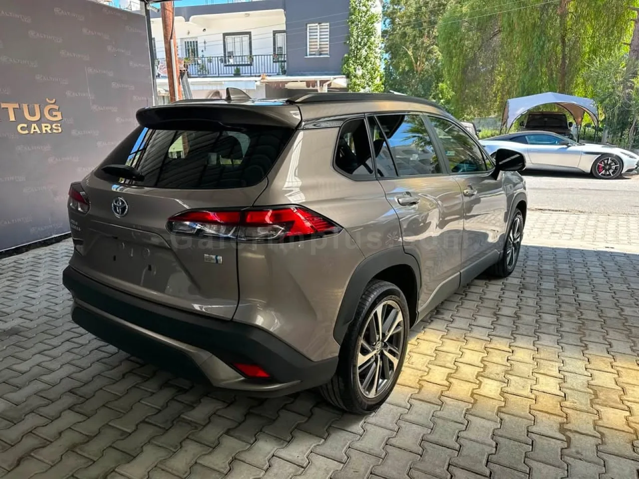 2023 Model Otomatik Toyota Corolla Cross Lefke Satılık İkinci El | GalerimPlus - Thumbnail 3