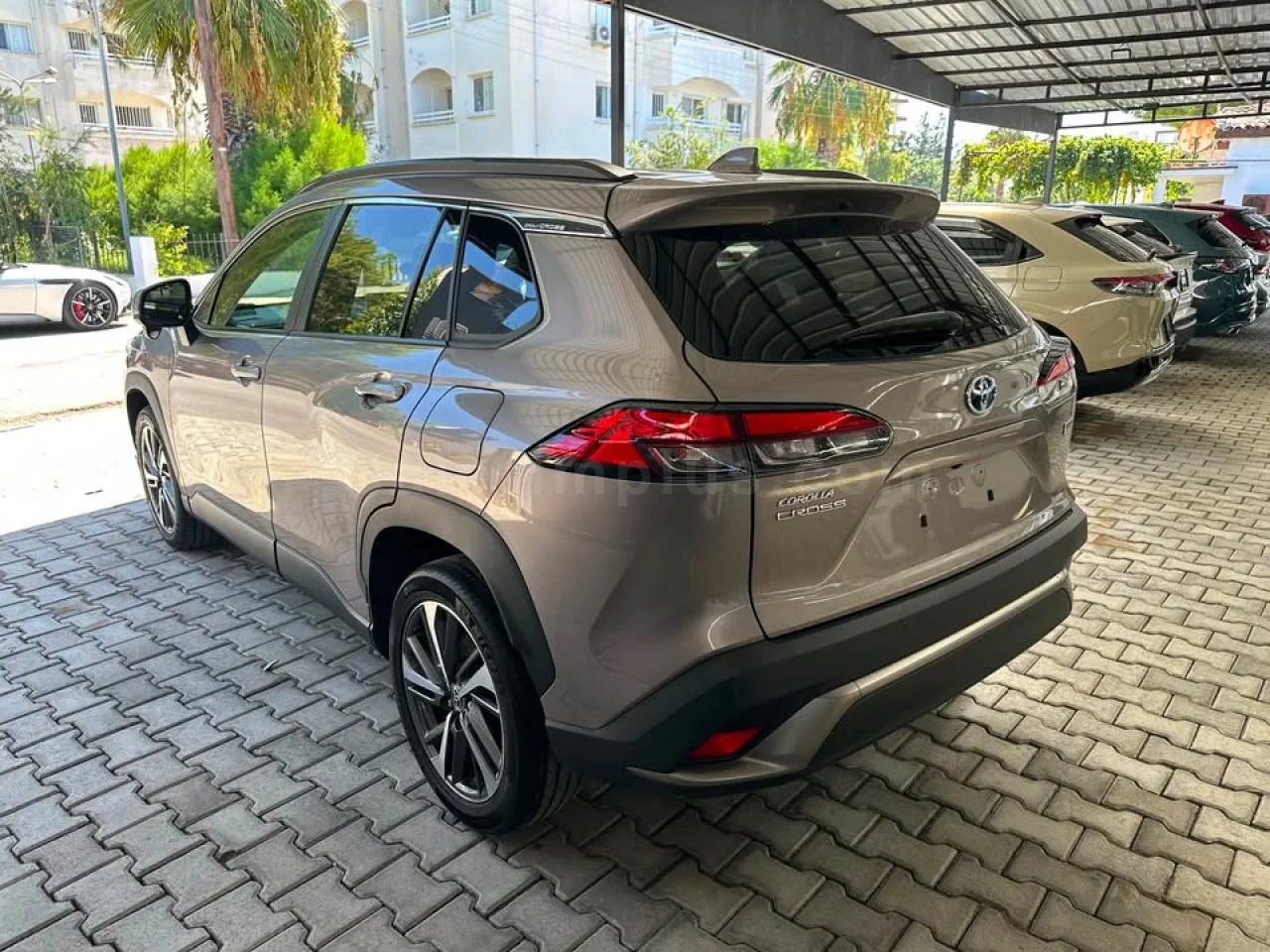 2023 Model Otomatik Toyota Corolla Cross Lefke Satılık İkinci El | GalerimPlus - Thumbnail 4
