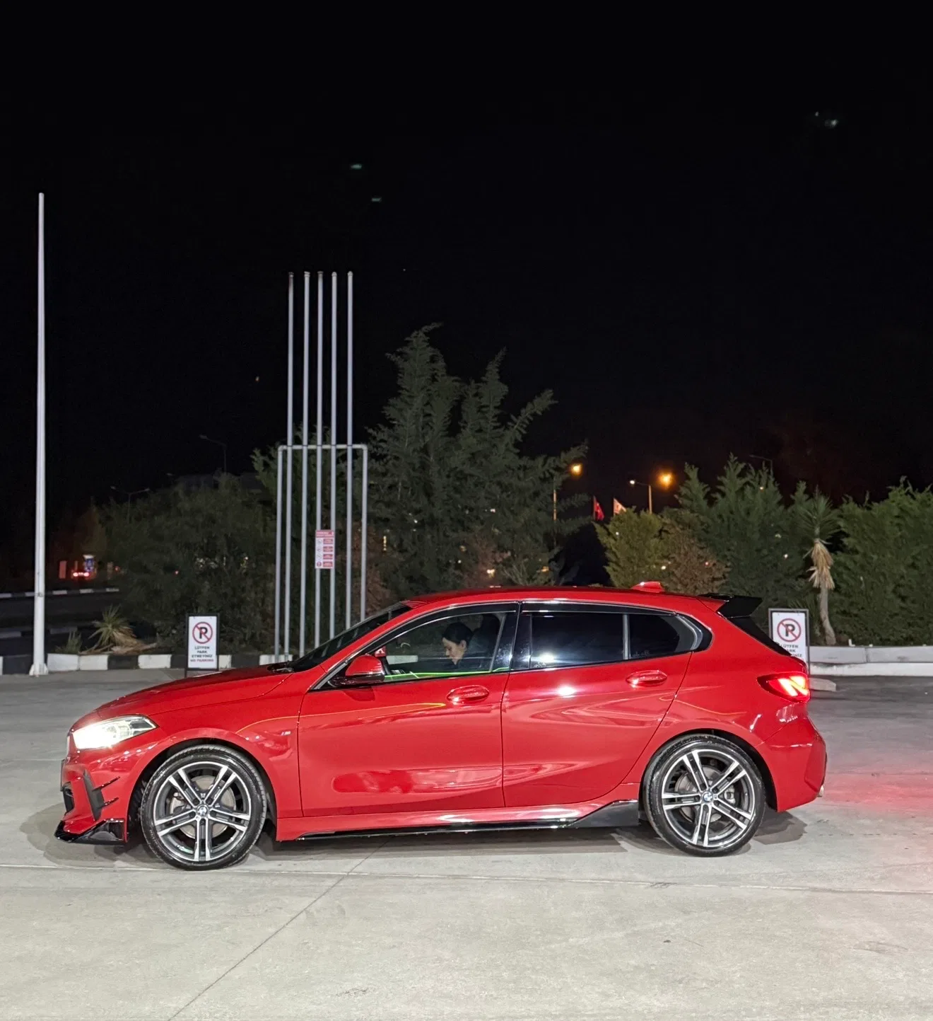 2021 BMW 1 Serisi 118d - Fotoğraf 1