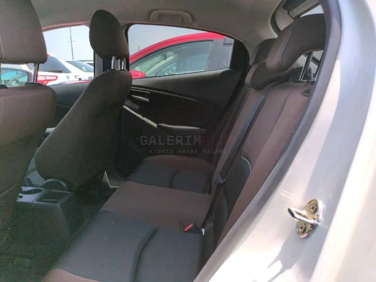 2022 Mazda Mazda 2 1.5 Sky-G Gazimağusa Satılık İkinci El | GalerimPlus - Thumbnail 4