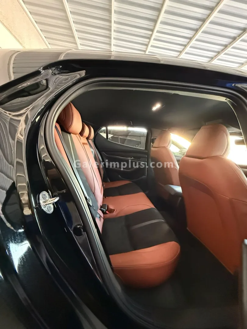 2024 Model Otomatik Mazda 3 2.0 Girne Satılık İkinci El | GalerimPlus - Thumbnail 6