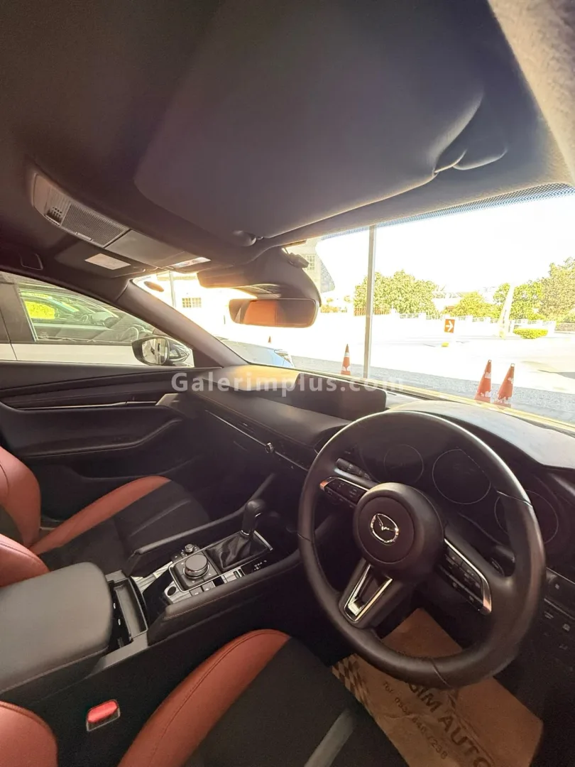2024 Model Otomatik Mazda 3 2.0 Girne Satılık İkinci El | GalerimPlus - Thumbnail 8