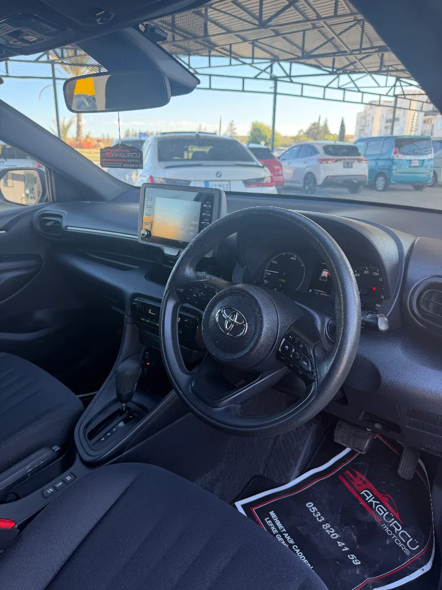 2022 Toyota Yaris 1.5 Hybrid 1.5 Hybrid Lefke Satılık İkinci El | GalerimPlus - Thumbnail 7