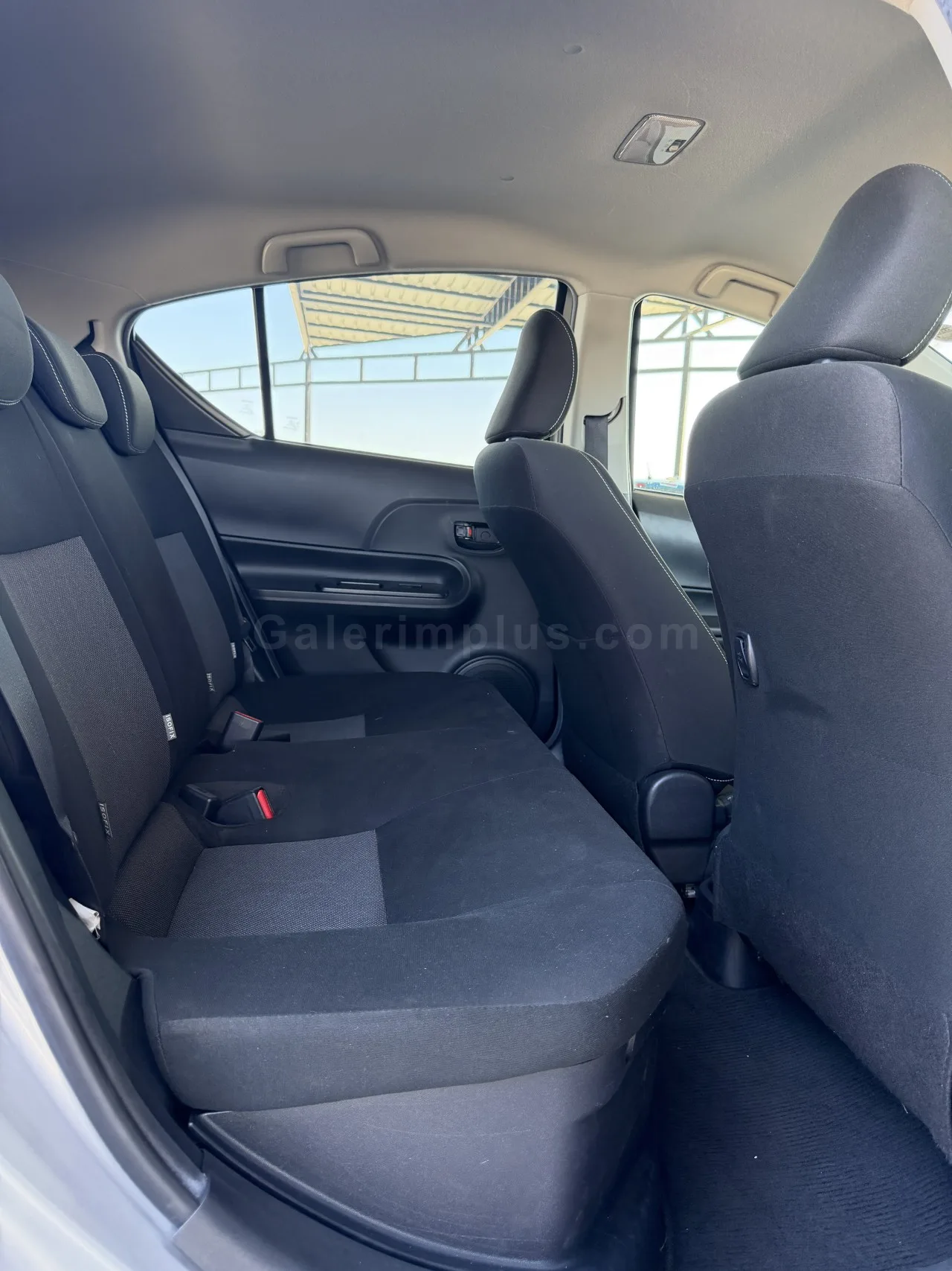 2021 Model Otomatik Toyota Aqua 1.5 Hybrit Lefke Satılık İkinci El | GalerimPlus - Thumbnail 8