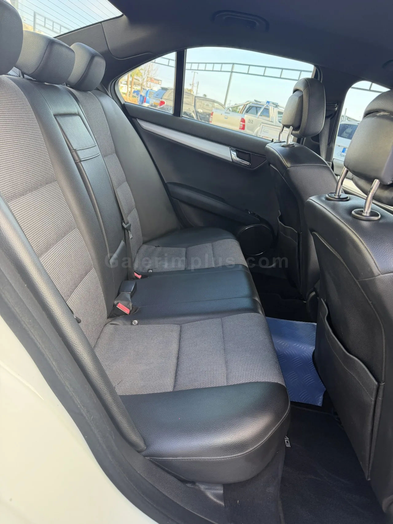 2010 Model Otomatik Mercedes-Benz C Serisi C 180 Lefke Satılık İkinci El | GalerimPlus - Thumbnail 6