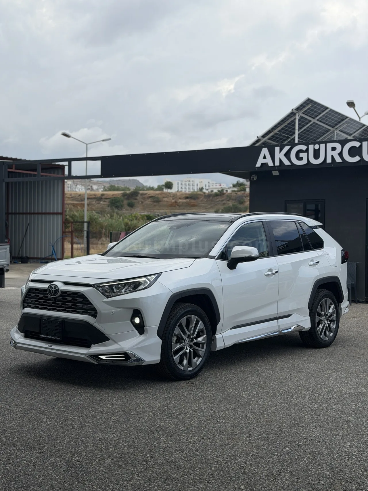 2024 Model Otomatik Toyota RAV4 2.0 Lefke Satılık İkinci El | GalerimPlus - Thumbnail 3
