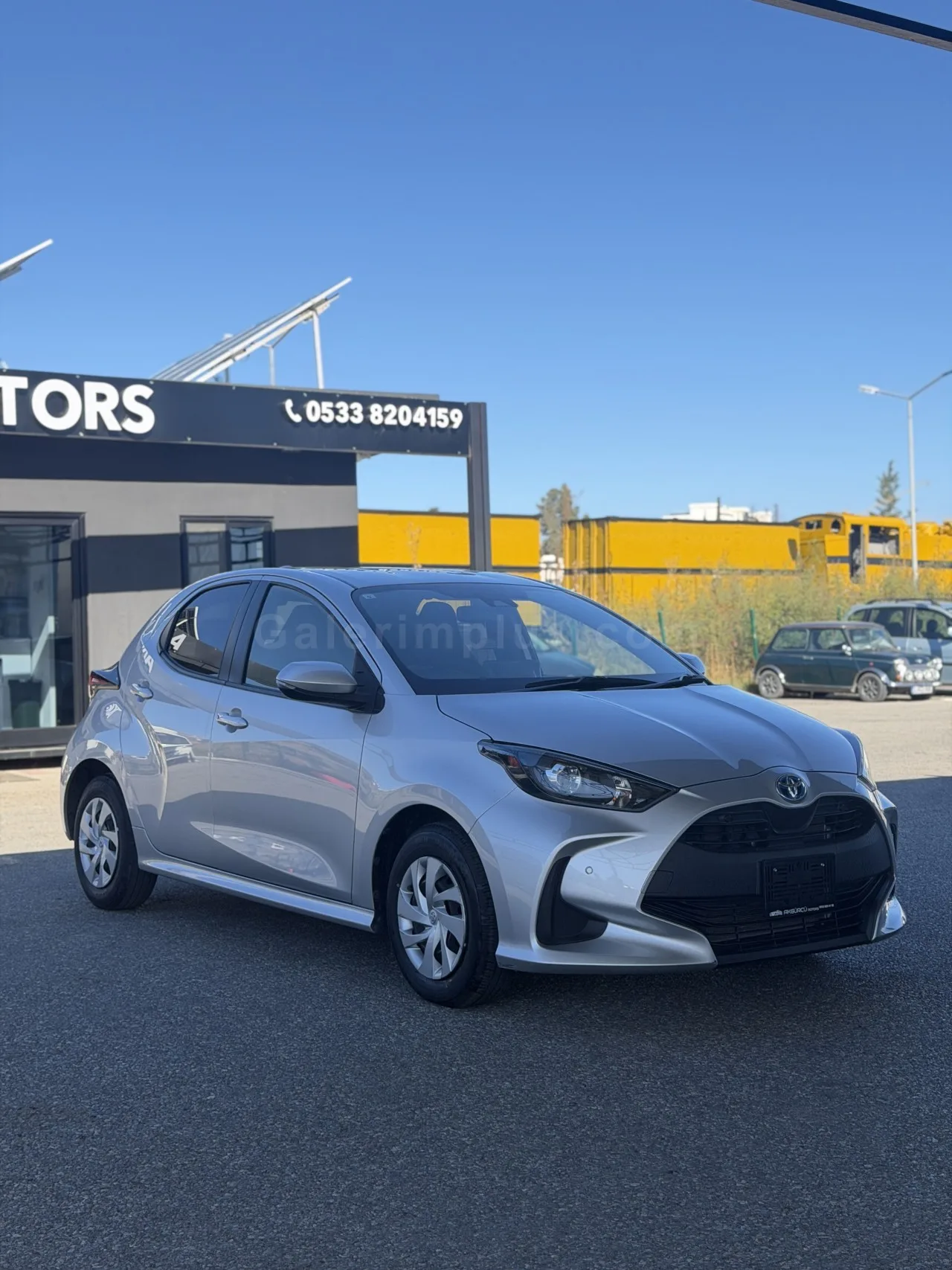 2022 Model Otomatik Toyota Yaris 1.5 Hybrid Lefke Satılık İkinci El | GalerimPlus - Thumbnail 2