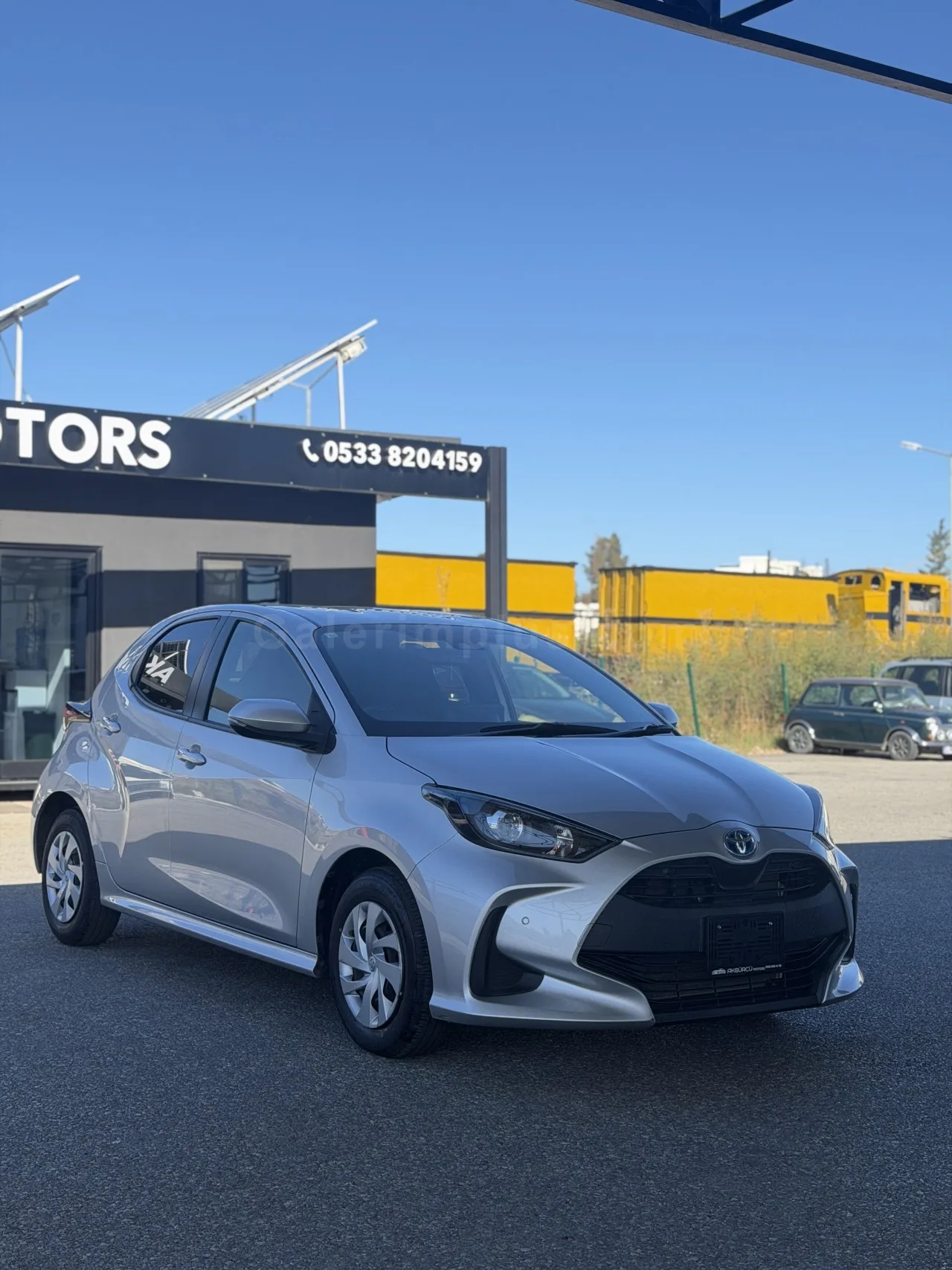 2022 Model Otomatik Toyota Yaris 1.5 Hybrid Lefke Satılık İkinci El | GalerimPlus - Thumbnail 4