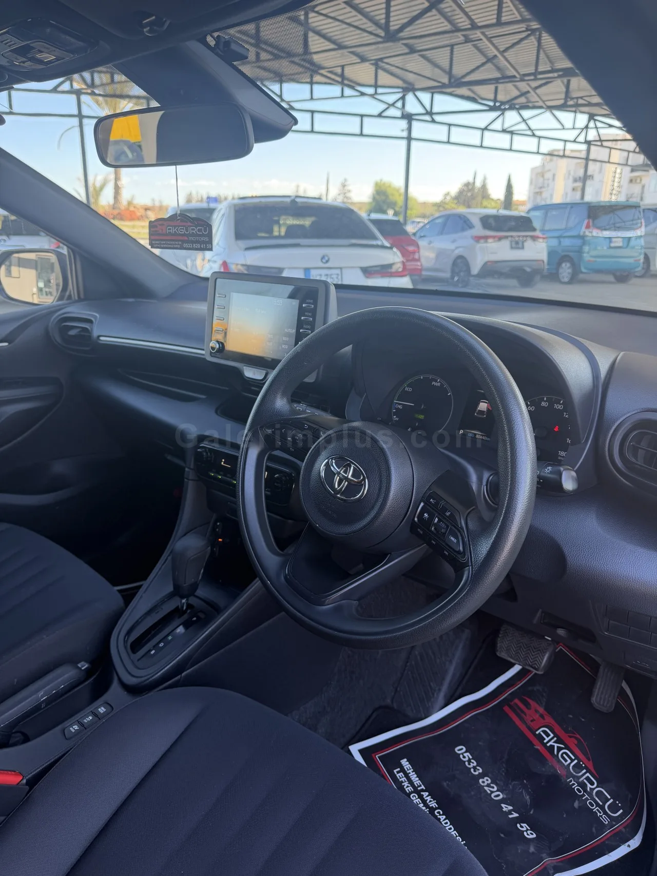 2022 Model Otomatik Toyota Yaris 1.5 Hybrid Lefke Satılık İkinci El | GalerimPlus - Thumbnail 6