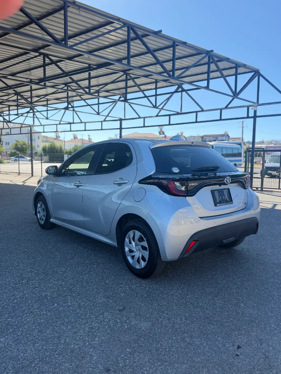 2022 Toyota Yaris 1.5 Hybrid 1.5 Hybrid Lefke Satılık İkinci El | GalerimPlus - Thumbnail 6