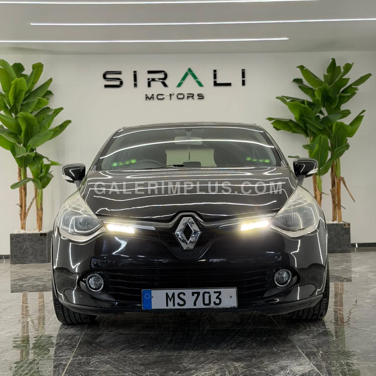 2013 Renault Clio G.Mağusa Satılık İkinci El | GalerimPlus - Thumbnail 4