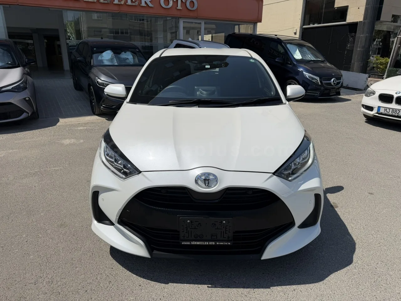 2022 Model Otomatik Toyota Yaris 1.5 Lefkoşa Satılık İkinci El | GalerimPlus - Thumbnail 8