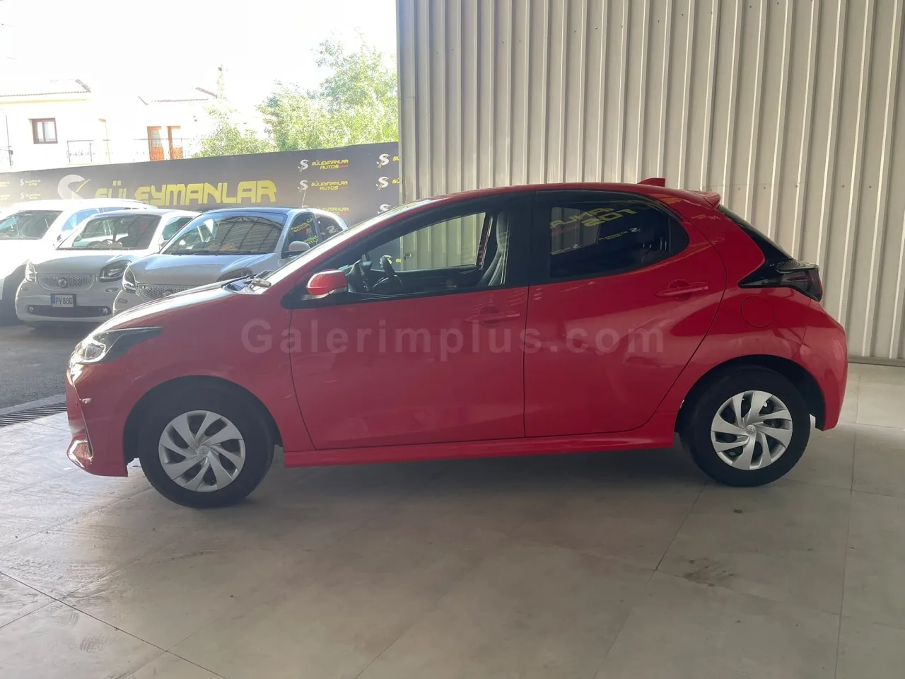 2023 Model Otomatik Toyota Yaris 1.0 Lefkoşa Satılık İkinci El | GalerimPlus - Thumbnail 3