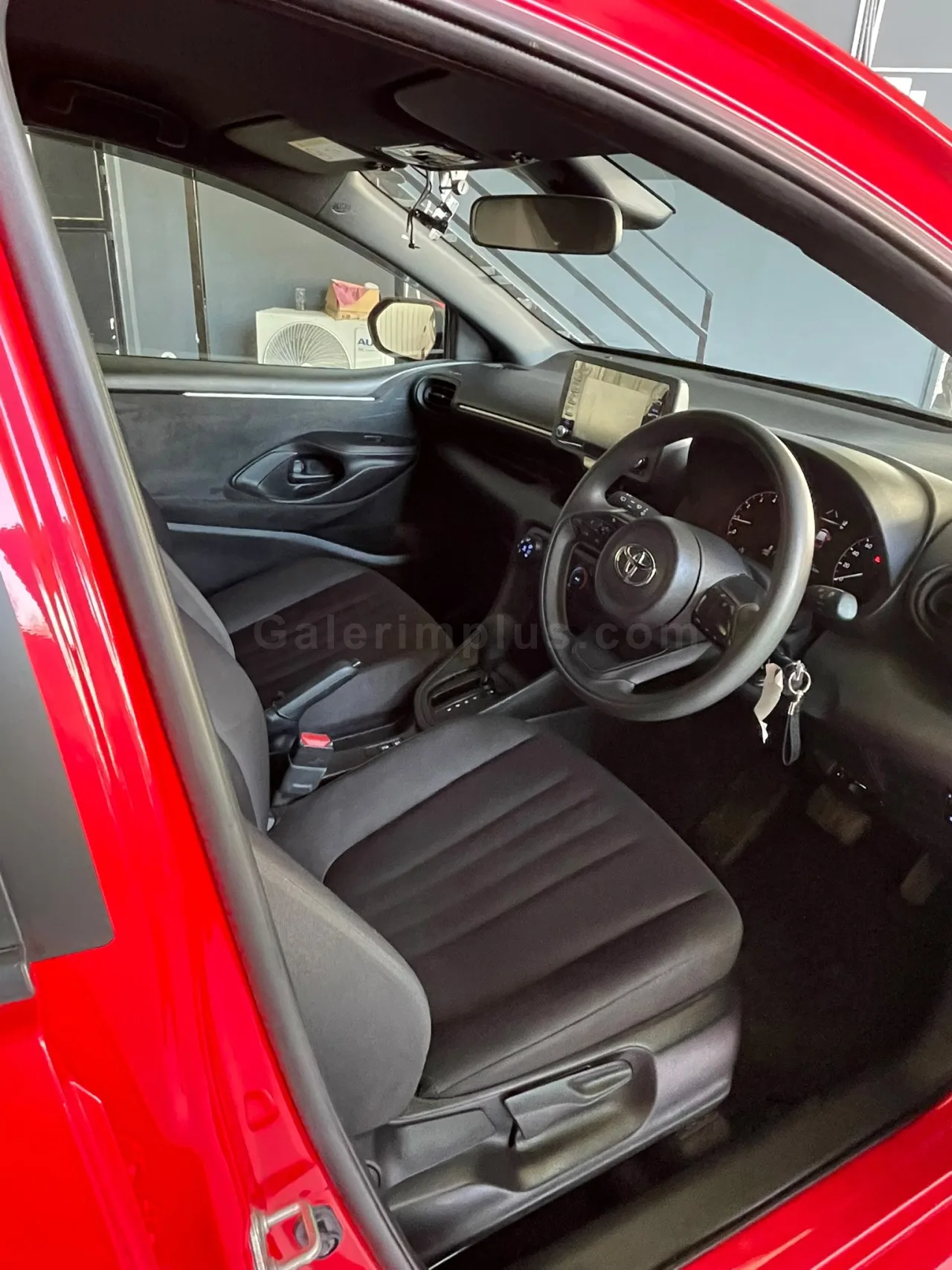 2023 Model Otomatik Toyota Yaris 1.0 Lefkoşa Satılık İkinci El | GalerimPlus - Thumbnail 7