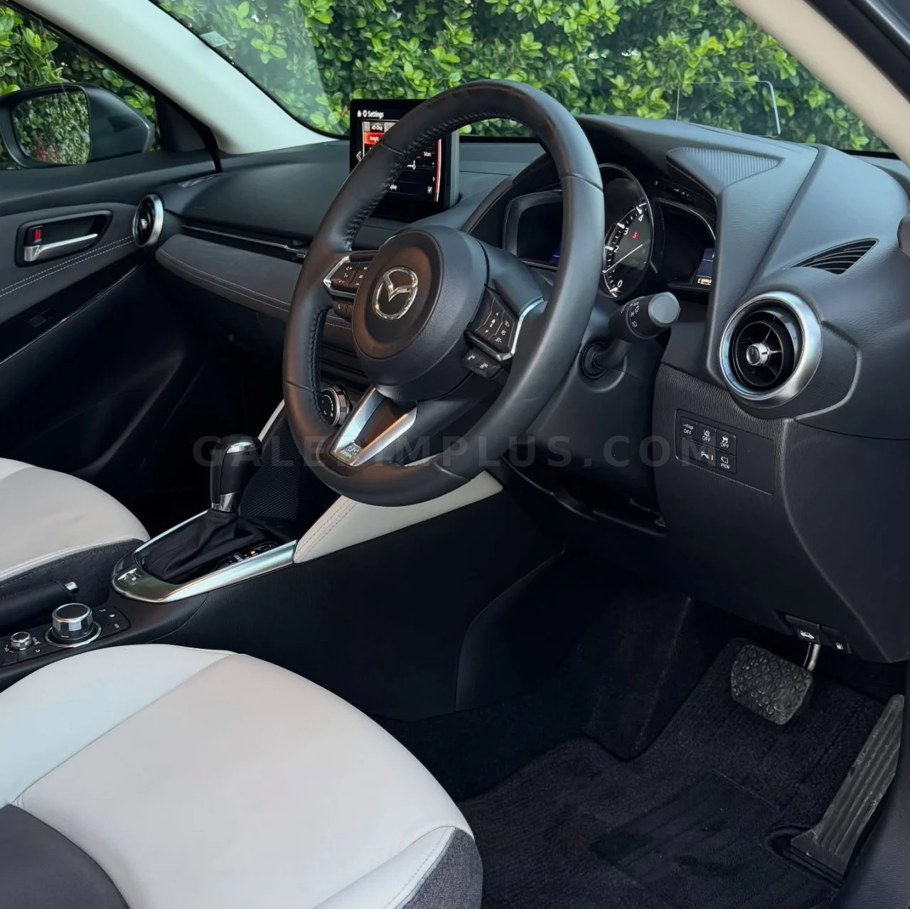 2023 Mazda Mazda 2 1.5 Sky-G Girne Satılık İkinci El | GalerimPlus - Thumbnail 4