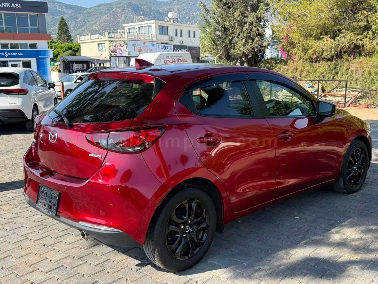 2021 Model Otomatik Mazda 2 1.5 Girne Satılık İkinci El | GalerimPlus - Thumbnail 3