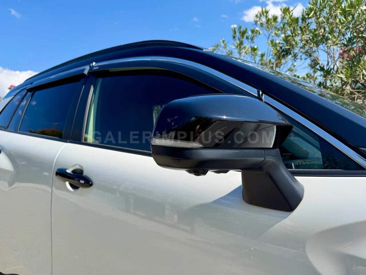 2025 Toyota Corolla Cross Cross Lefkoşa Satılık İkinci El | GalerimPlus - Thumbnail 2