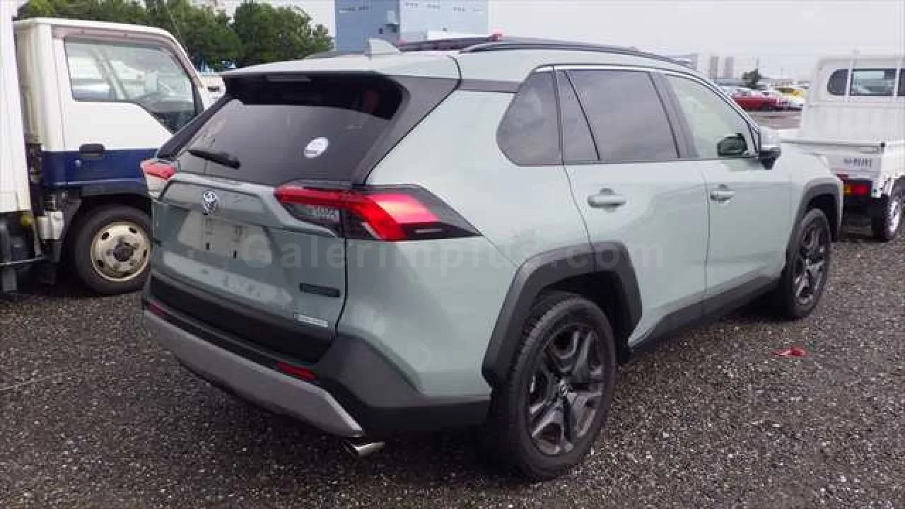 2025 Model Otomatik Toyota RAV4 Lefkoşa Satılık İkinci El | GalerimPlus - Thumbnail 4