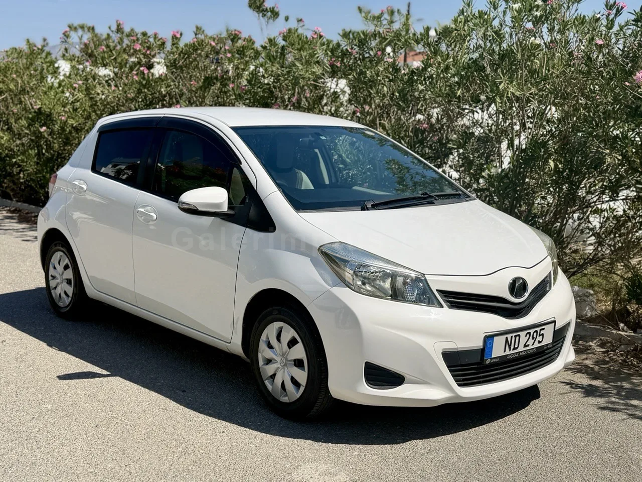 2011 Model Otomatik Toyota Vitz Lefkoşa Satılık İkinci El | GalerimPlus - Fotoğraf 1