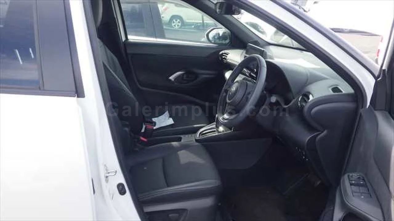 2025 Model Otomatik Toyota Yaris Cross Lefkoşa Satılık İkinci El | GalerimPlus - Thumbnail 6