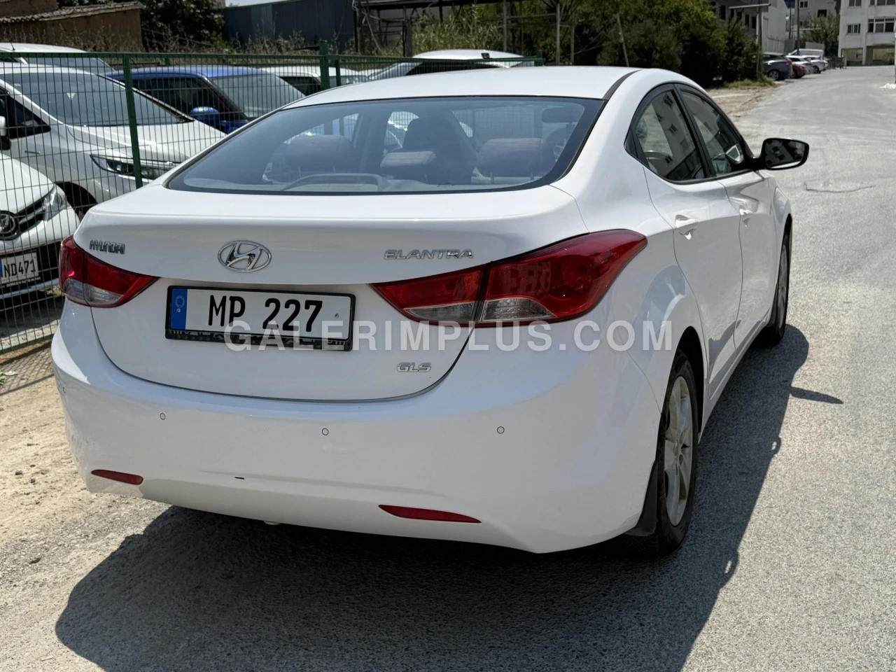 2014 Model Otomatik Hyundai Elantra 1.6 Lefkoşa Satılık İkinci El | GalerimPlus - Thumbnail 2