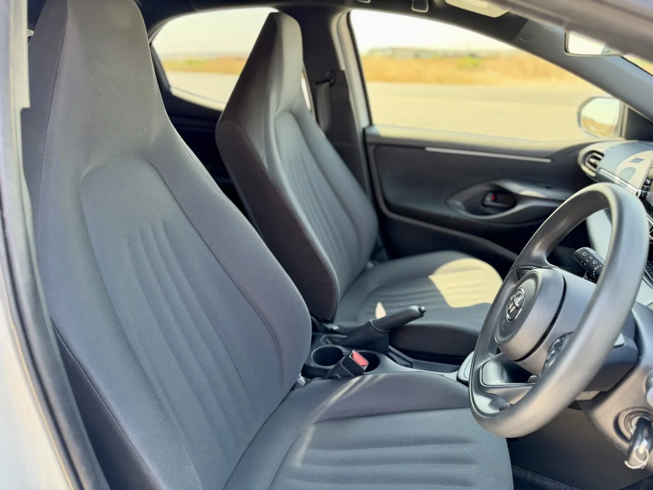 2023 Model Otomatik Toyota Yaris 1.5 Hybrid İskele Satılık İkinci El | GalerimPlus - Thumbnail 6