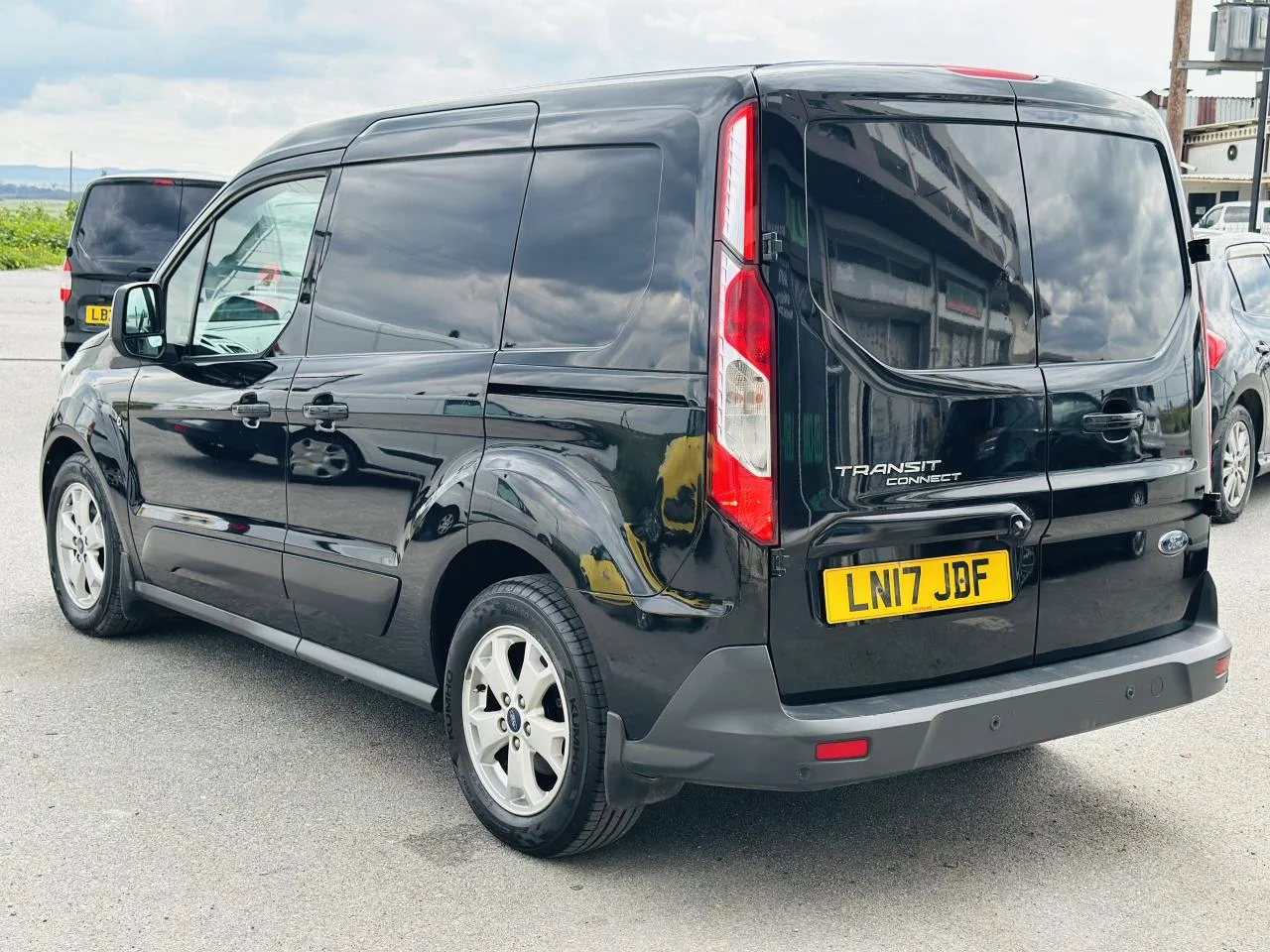2017 Model Düz Ford Tourneo Connect İskele Satılık İkinci El | GalerimPlus - Thumbnail 3