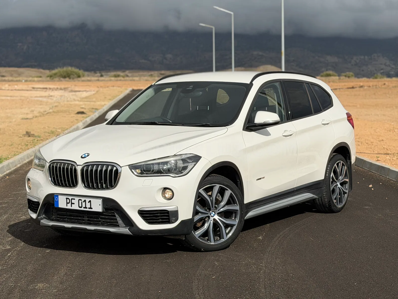 2017 BMW X1 18i sDrive - Fotoğraf 1