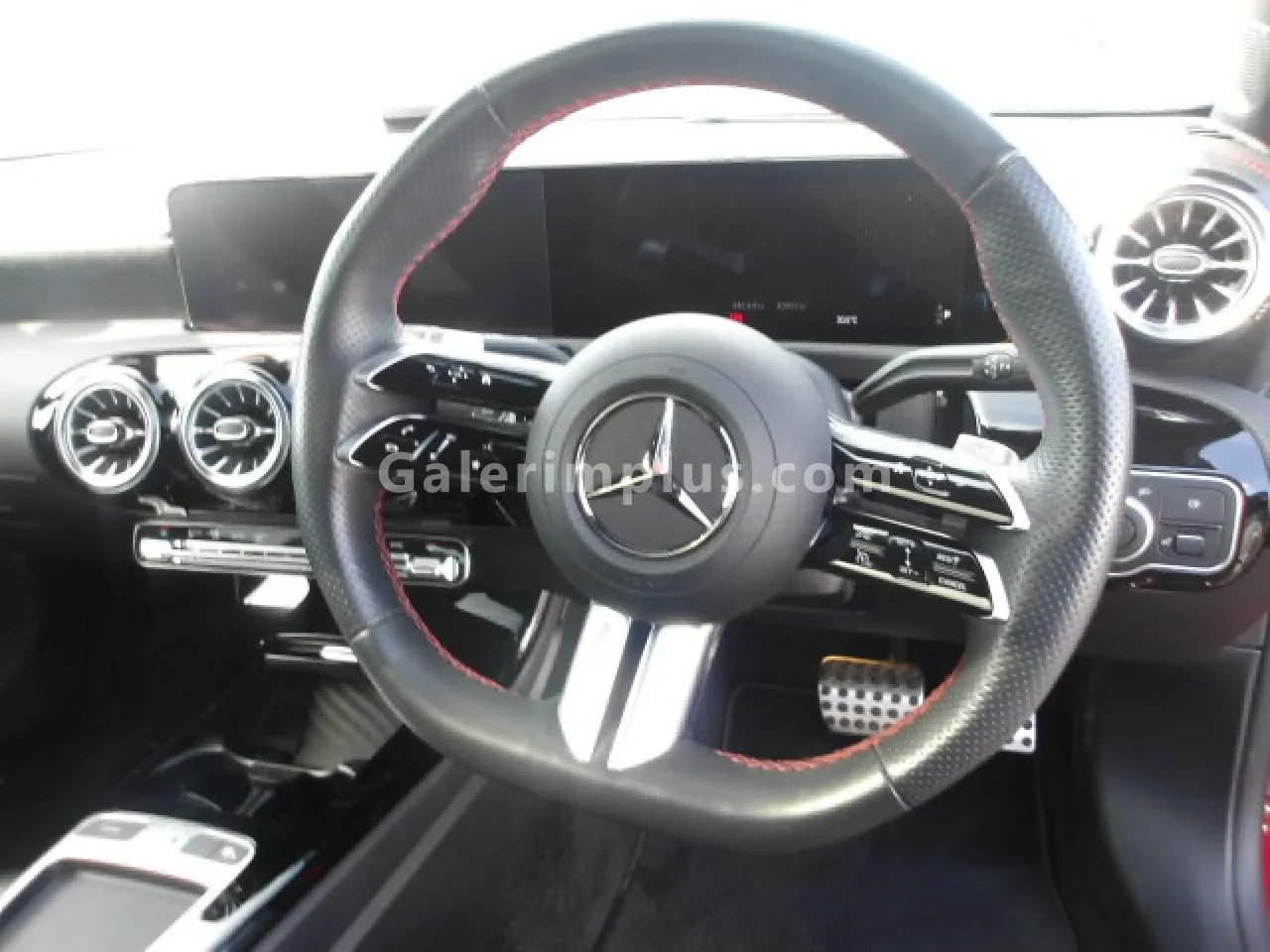 2024 Model Otomatik Mercedes-Benz CLA 200 d Gazimağusa Satılık İkinci El | GalerimPlus - Thumbnail 6
