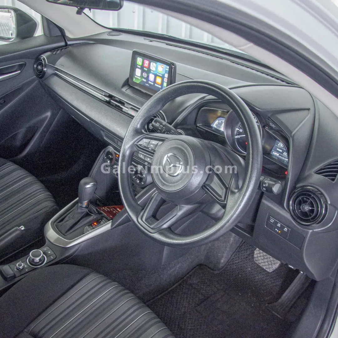 2020 Model Otomatik Mazda 2 1.5 Skyactiv-D Girne Satılık İkinci El | GalerimPlus - Thumbnail 6