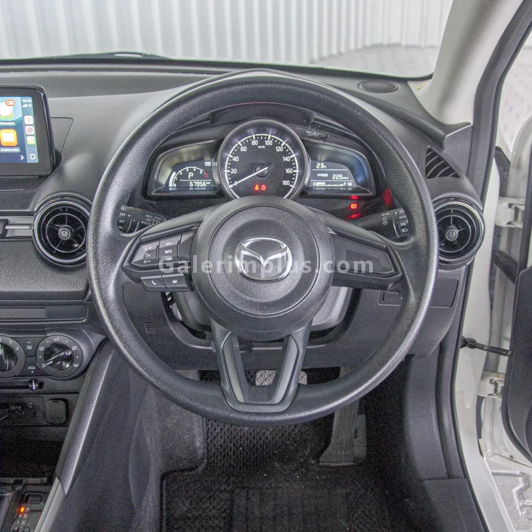 2020 Model Otomatik Mazda 2 1.5 Skyactiv-D Girne Satılık İkinci El | GalerimPlus - Thumbnail 8