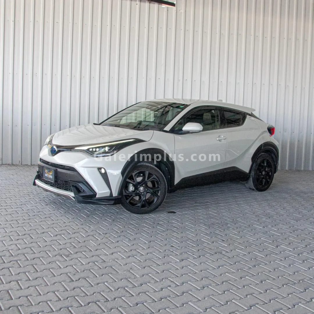 2022 Model Otomatik Toyota C-HR 1.8 Hybrid Girne Satılık İkinci El | GalerimPlus - Thumbnail 2