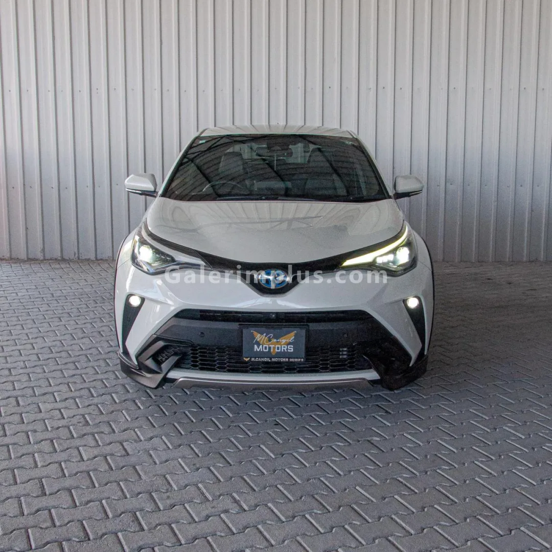 2022 Model Otomatik Toyota C-HR 1.8 Hybrid Girne Satılık İkinci El | GalerimPlus - Thumbnail 4