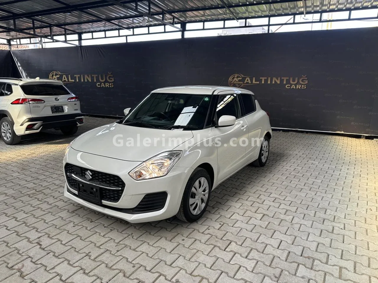 2023 Suzuki Swift Lefke Satılık İkinci El | GalerimPlus - Thumbnail 2