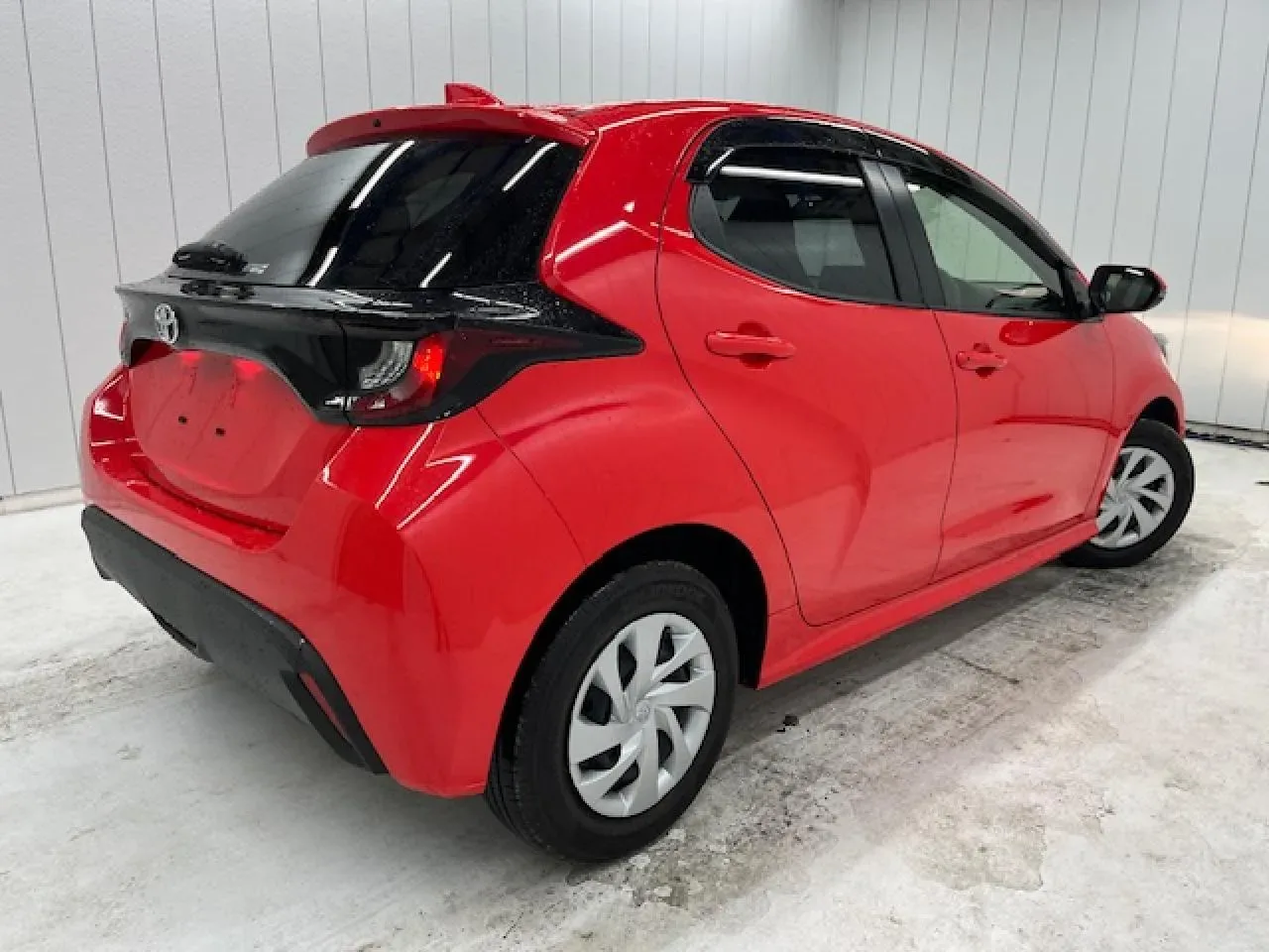 2023 Toyota Yaris 1.5 Lefke Satılık İkinci El | GalerimPlus - Thumbnail 2