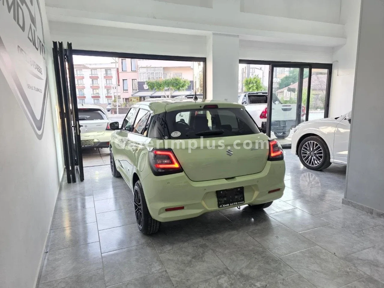 2025 Model Otomatik Suzuki Swift 1.2 Lefkoşa Satılık İkinci El | GalerimPlus - Thumbnail 6