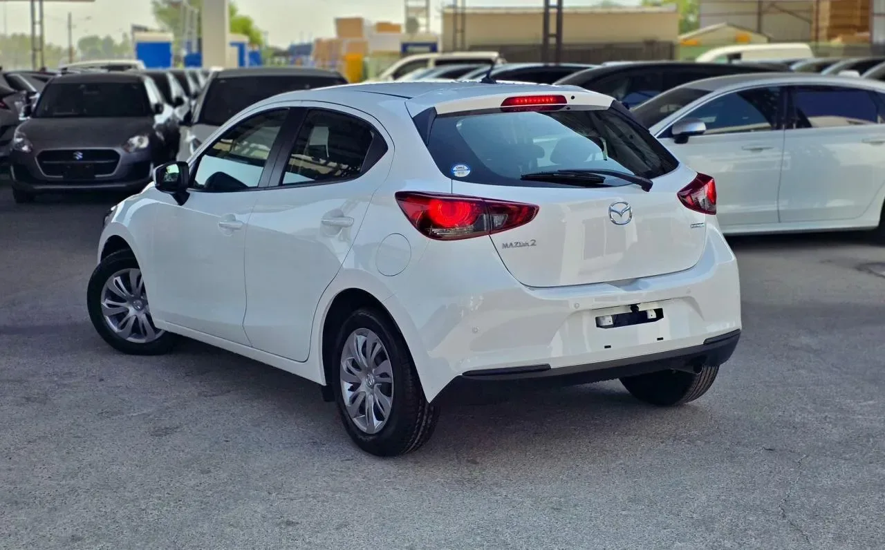 2022 Mazda Mazda 2 1.5 Sky-G Lefkoşa Satılık İkinci El | GalerimPlus - Thumbnail 4
