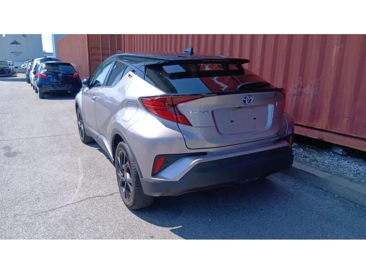 2023 Toyota C-HR 1.8 Hybrid Lefkoşa Satılık İkinci El | GalerimPlus - Thumbnail 4