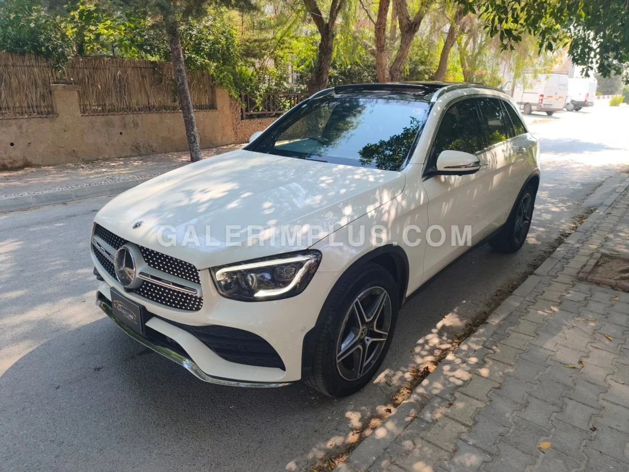 2021 Model Otomatik Mercedes - Benz GLC 220d AMG Lefkoşa Satılık İkinci El | GalerimPlus - Thumbnail 3
