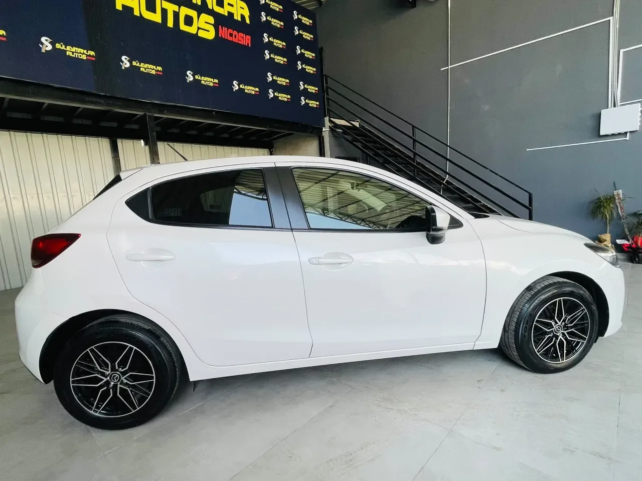 2022 Mazda Mazda 2 1.5 Sky-G Lefkoşa Satılık İkinci El | GalerimPlus - Thumbnail 3