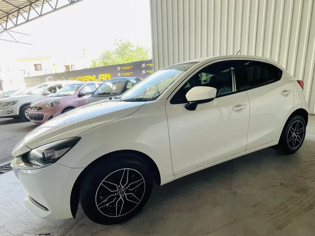 2022 Mazda Mazda 2 1.5 Sky-G Lefkoşa Satılık İkinci El | GalerimPlus - Thumbnail 5