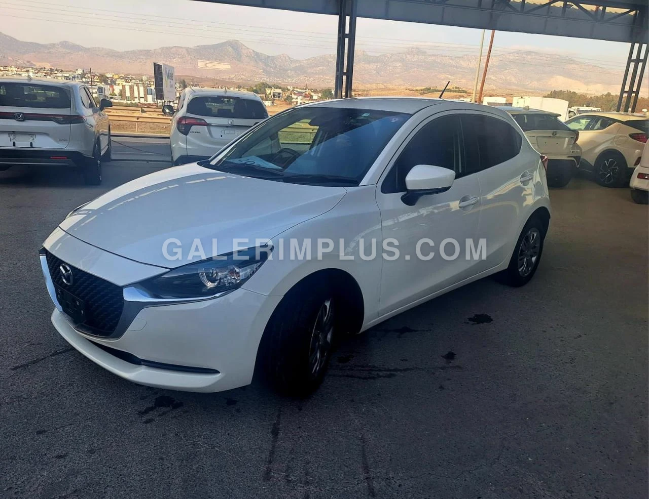 2022 Model Otomatik Mazda 2 1.5 Sky-G Lefkoşa Satılık İkinci El | GalerimPlus - Thumbnail 3