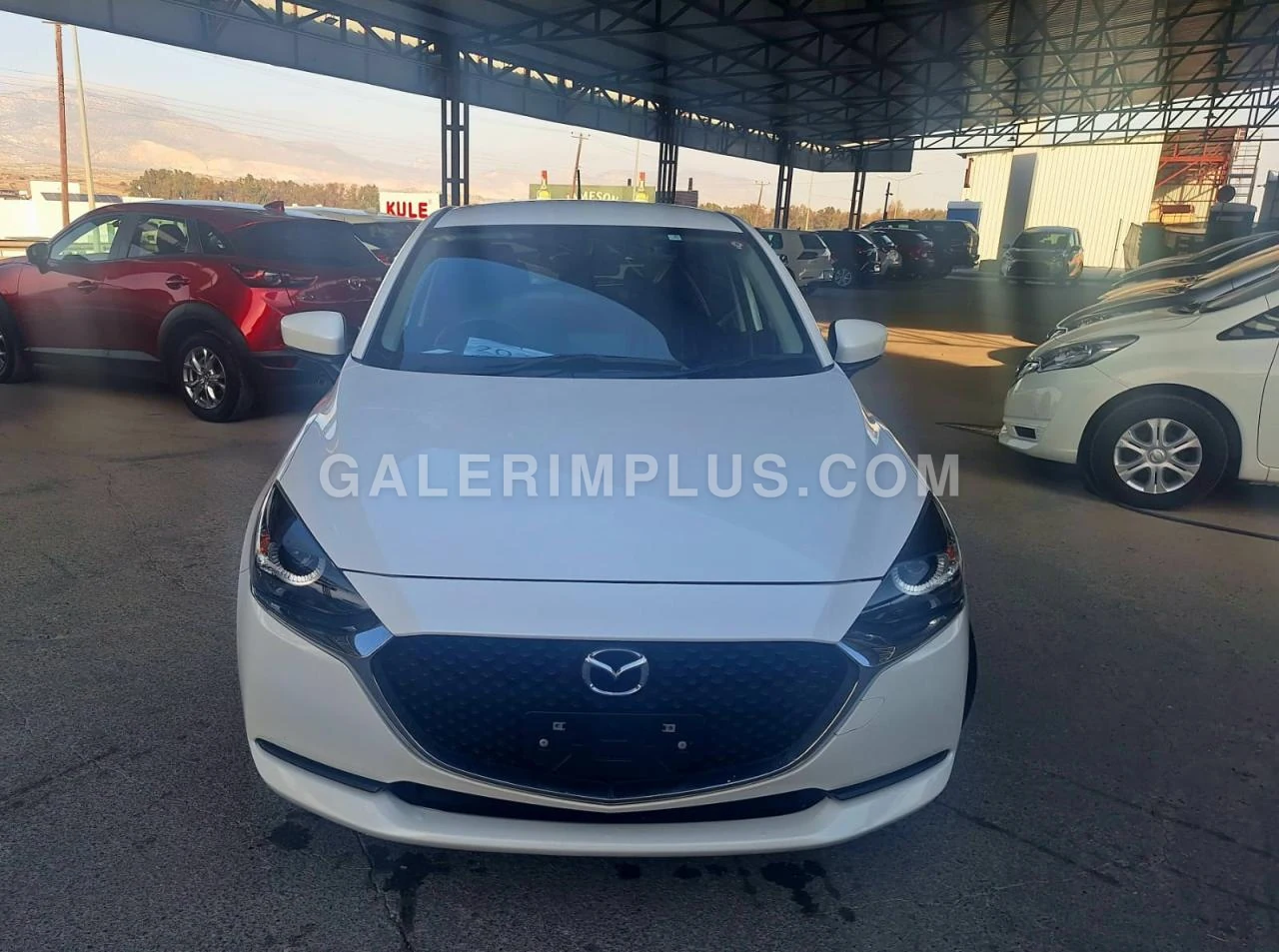 2022 Model Otomatik Mazda 2 1.5 Sky-G Lefkoşa Satılık İkinci El | GalerimPlus - Thumbnail 4